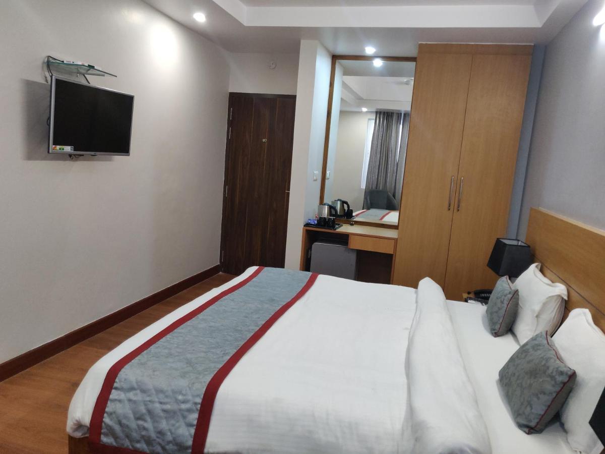 Hotel Sarvin Lucknow Exterior photo