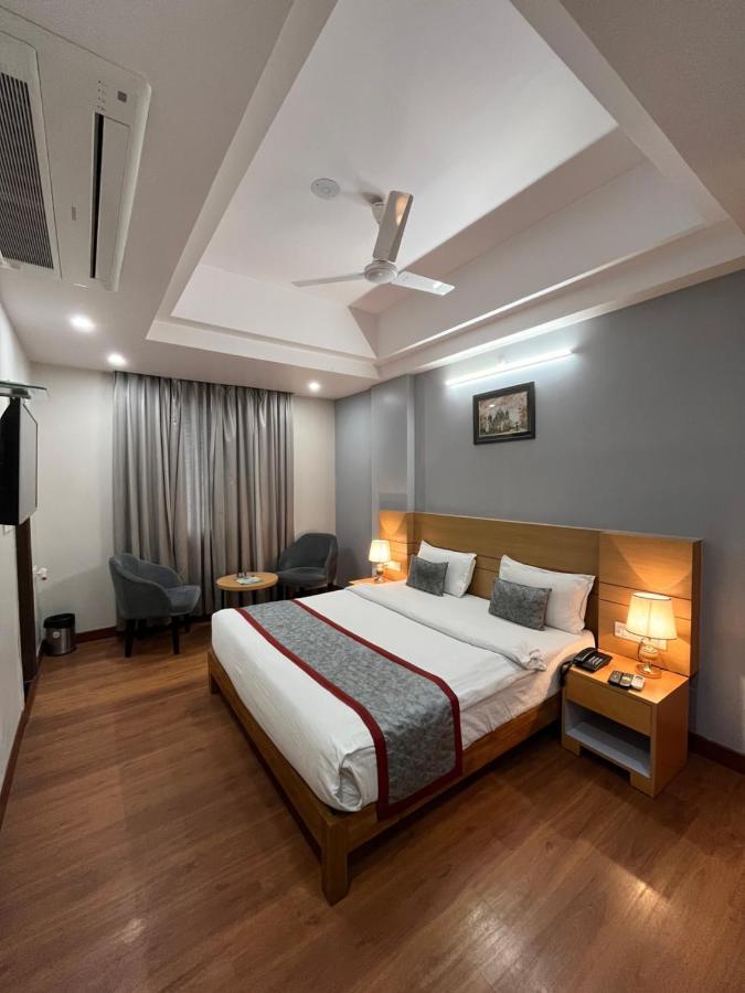 Hotel Sarvin Lucknow Exterior photo